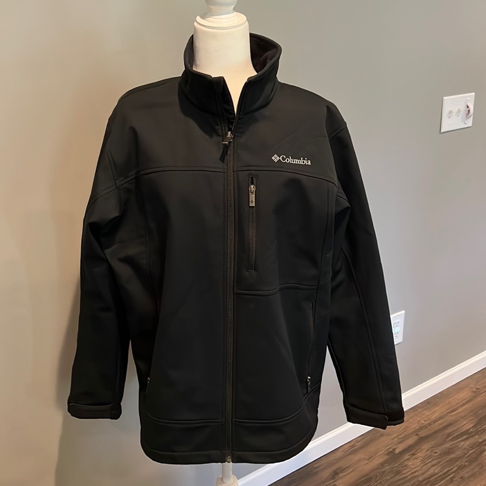 Columbia soft shell jacket